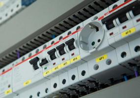 DISTRIBUTION BOARDS up to 6300A, Ι & Κ Engineering