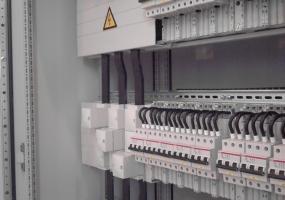 DISTRIBUTION BOARDS up to 6300A, Ι & Κ Engineering